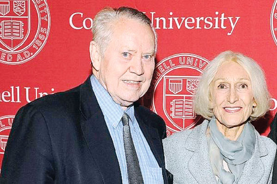 Tỷ phú giàu lòng nhân ái

